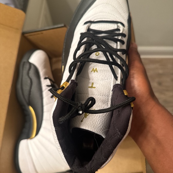 Jordan 12 Royalties - Picture 2 of 5